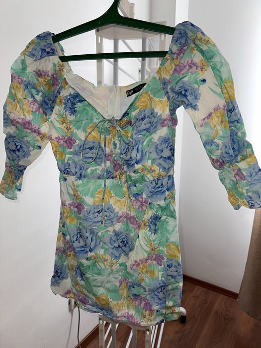 платье, рубашка по 3000