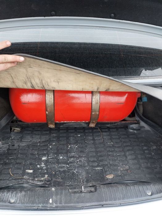 Lasetti sotiladi gen beriladi  xalati yaxshi