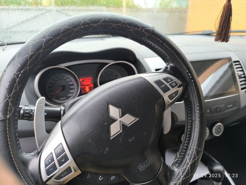 Mitsubishi outlander