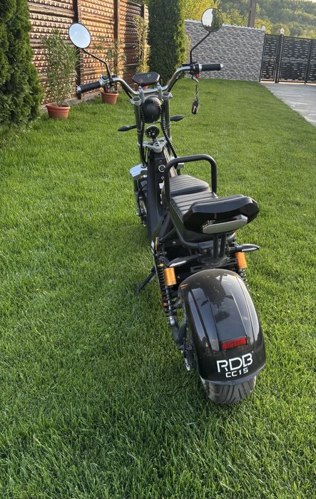 vand scuter electric