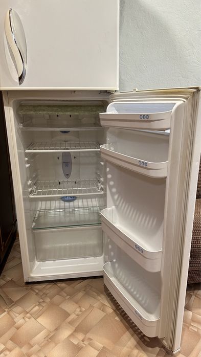 Холодильник lg в рабочем состоянии