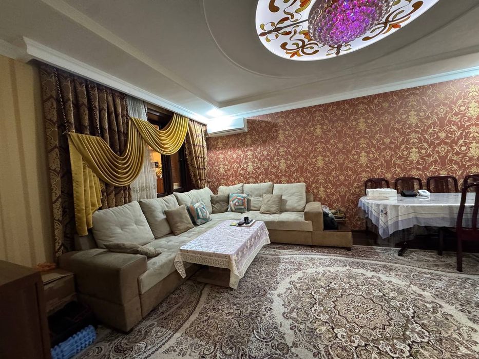 Квартира продается 4в3/3/4 на Ц 2