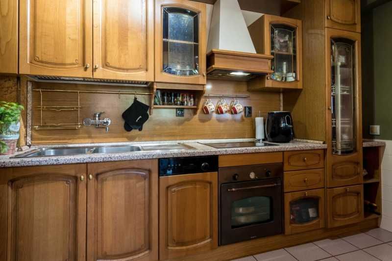 Четиретажна къща, за продажба,  Център