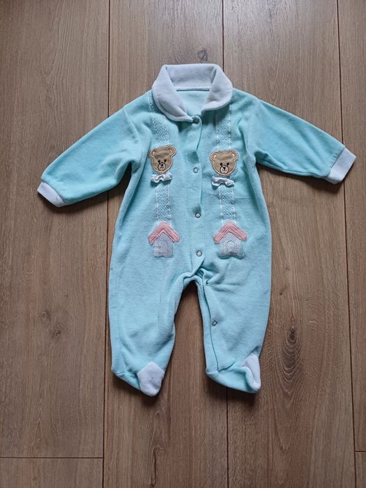 Дрехи за бебе ромпъри