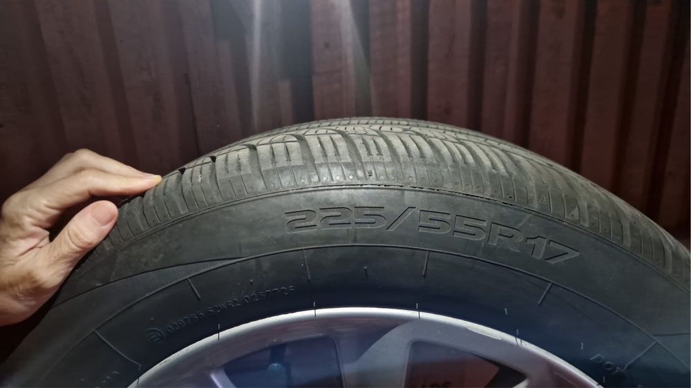 Джанти с 225/55/17 всесезонини гуми за BMW f10-f11