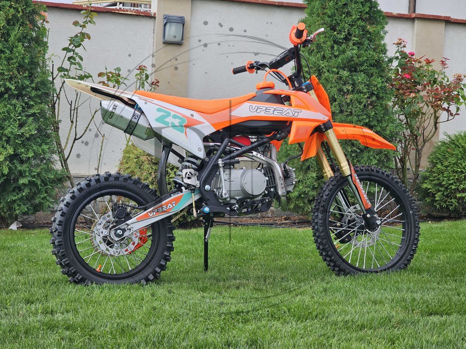 Кросов мотор 125 кубика. Крос 125cc UpBeat. Нов