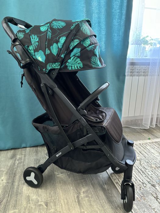 Коляска прогулочная