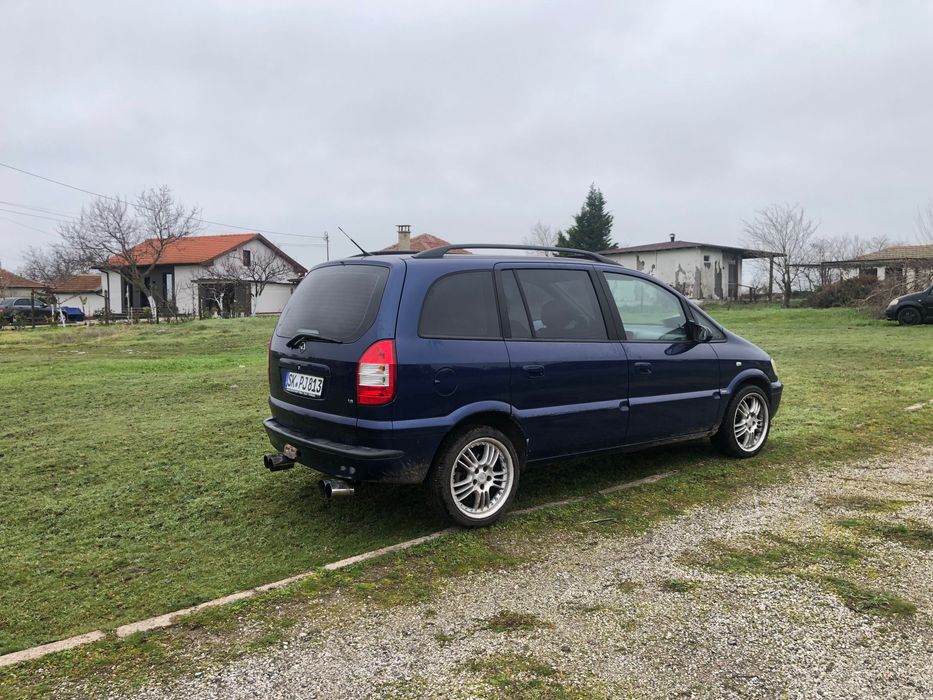 Opel zafira 1.8 Benzin