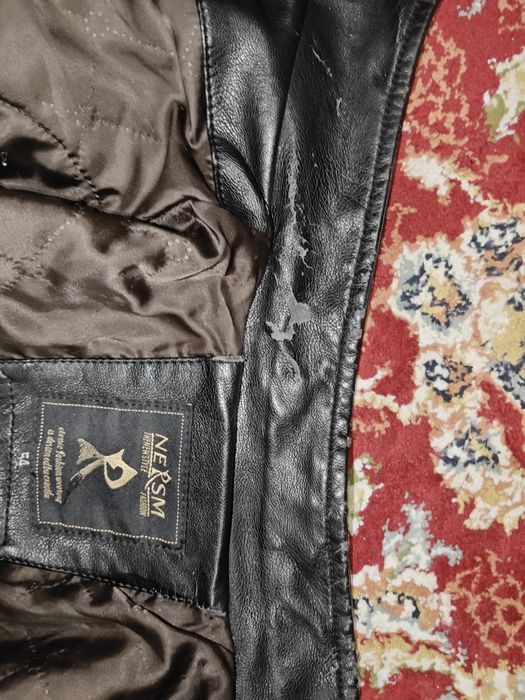 Кожаная куртка 54 размер.