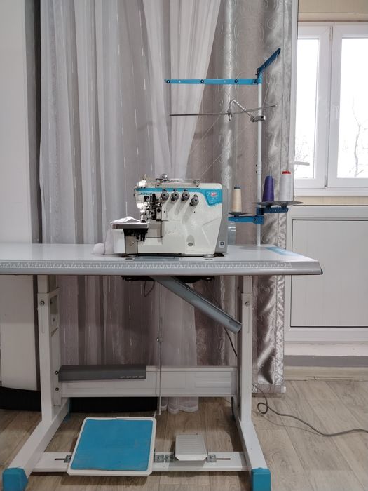 Оверлок Jack E4S-5 нитка