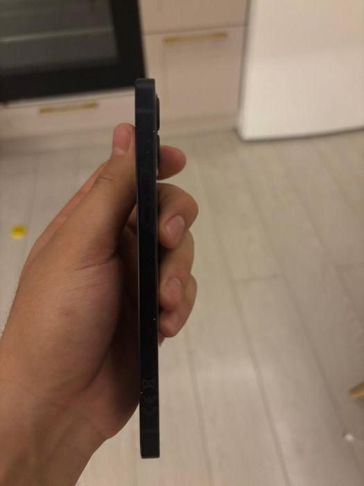 Iphone 12 акум 80% 128 гб