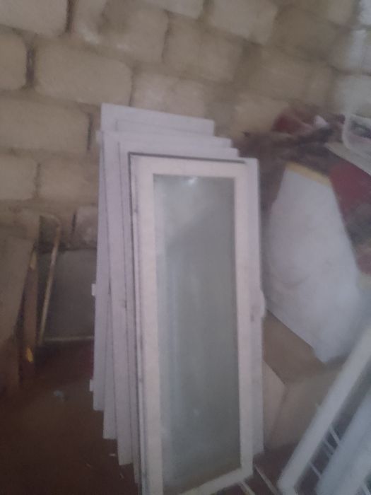 Терезе окно хорошем сост