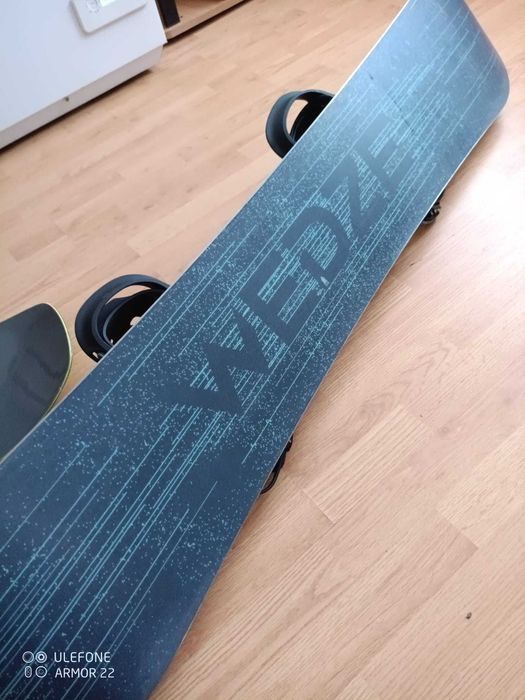 Placă snowboard + Boots + Legături snowboard + Cască snowboard -NOI