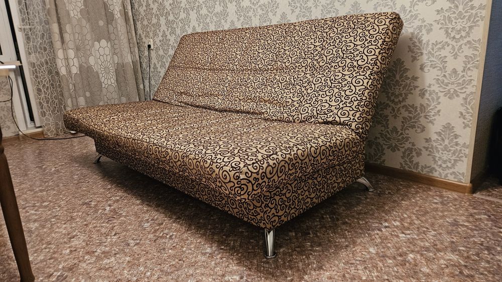 Продам диван книжка