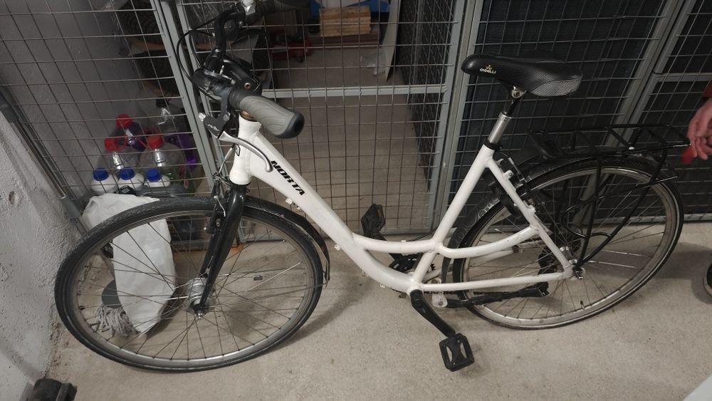 Vând bicicleta de damă norta