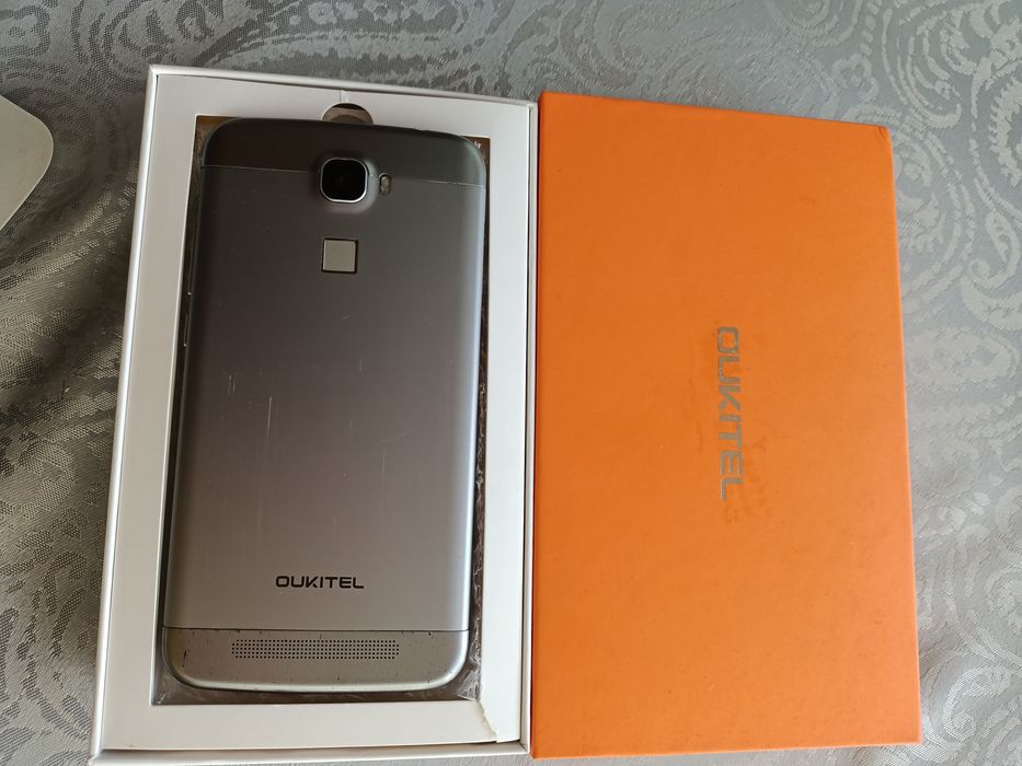 Vand  telefon Oukitel U10 in ambalaj original
