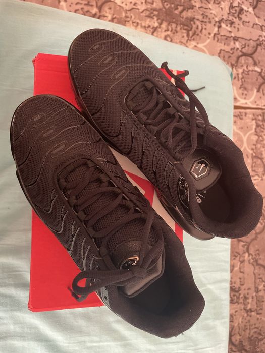 Черни NIKE обувки