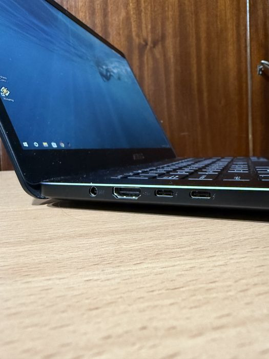 Laptop ASUS in stare apoape noua