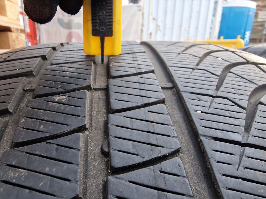 Anvelope 295/35R20 marca Pirelli, DOT 2020, 6 mm