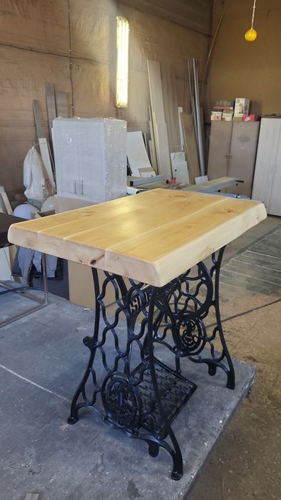 Помощни маси за хол и антре!