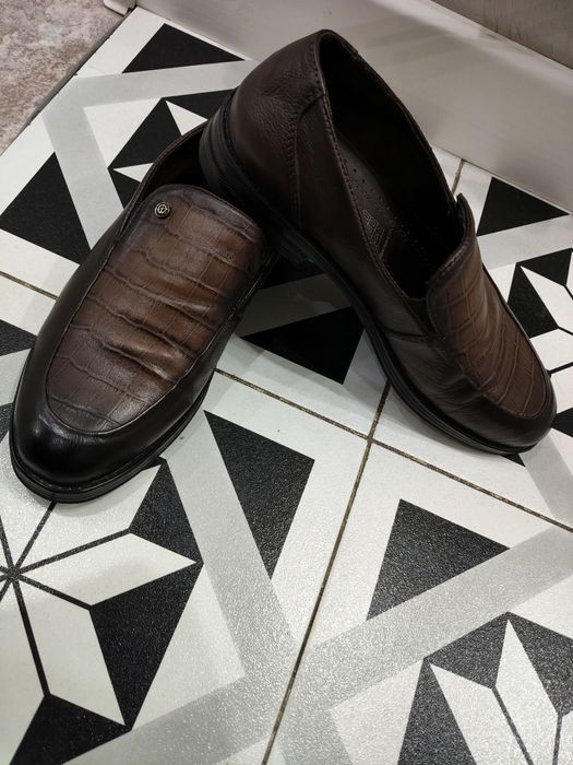 Продам чисто кожанные туфли