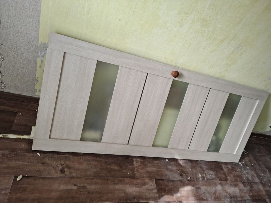 Двери продам срочно