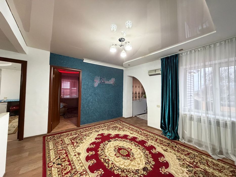 Продается  двухуровневый дом.