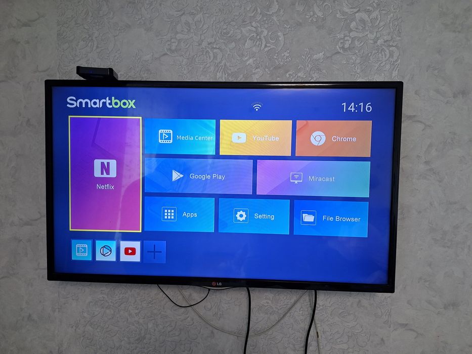 Телевизор LG 2013 года