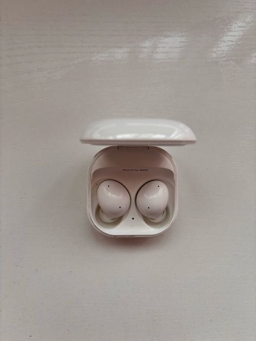 Продавам слушалки