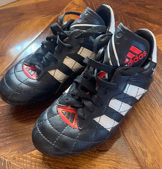 Бутонки   Адидас