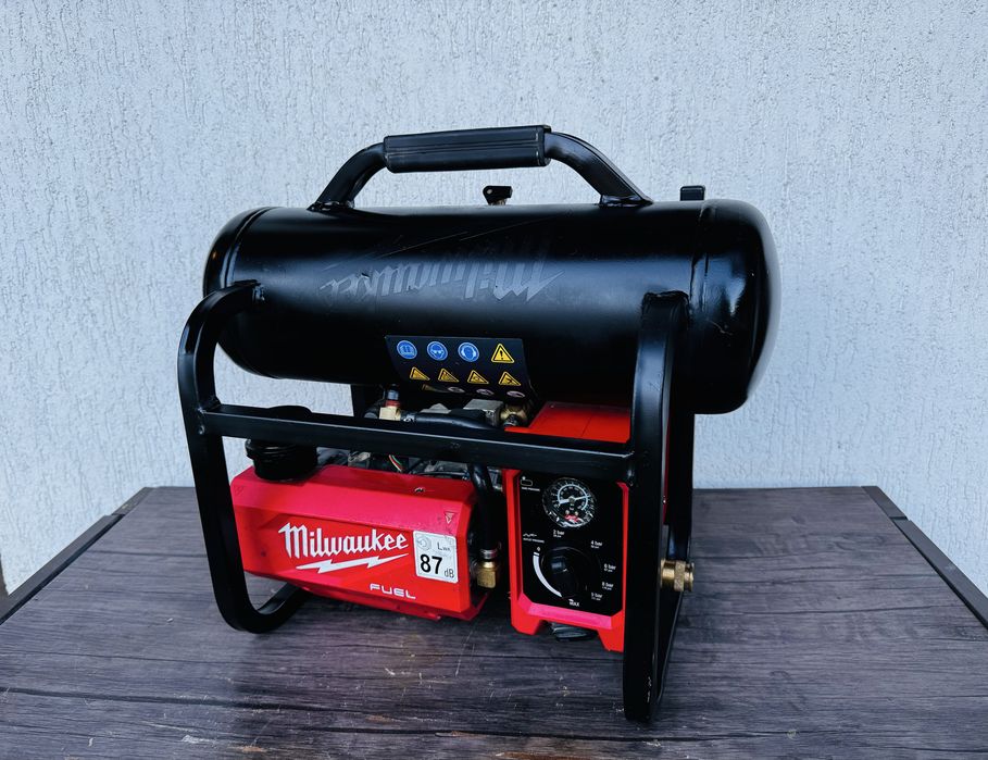 Compresor aer cu acumulator - Milwaukee M18 FUEL, 9.31 bari !
