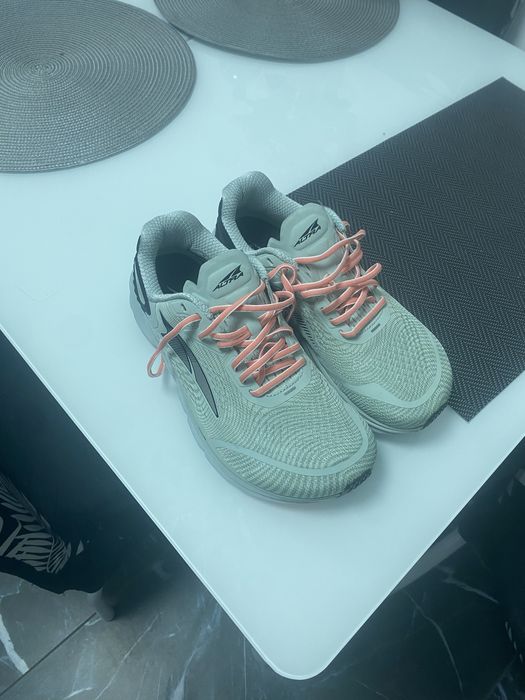 Adidasi Sport Alergat