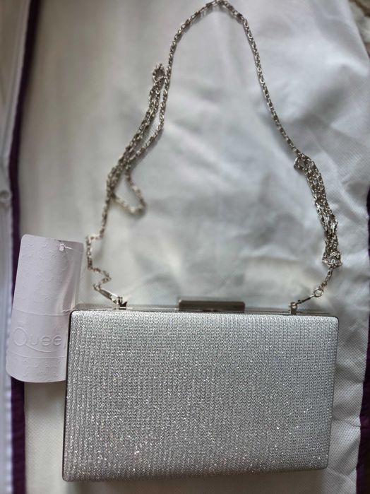 Елегантен нов гащеризон с чантичка – идеален за бал или сватба