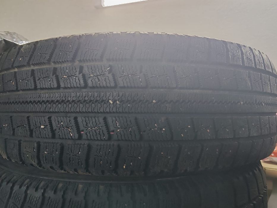 Продам резину на 186/70/14