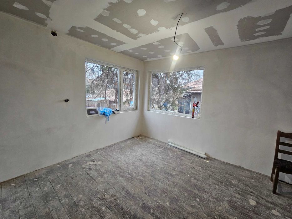 Продава се Къща в Полски Тръмбеш - 130 кв.м за 373 €/кв.м - Снимка #8