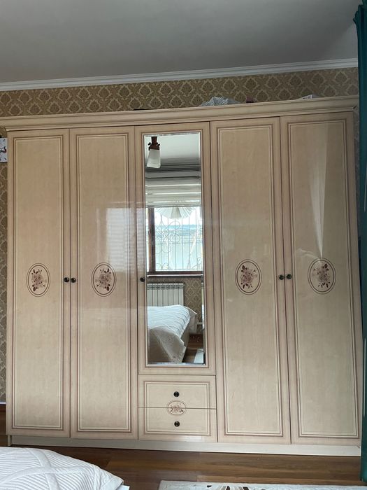 Спальный гарнитур