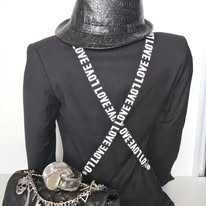 Дизайнерски сака и връхни дрехи