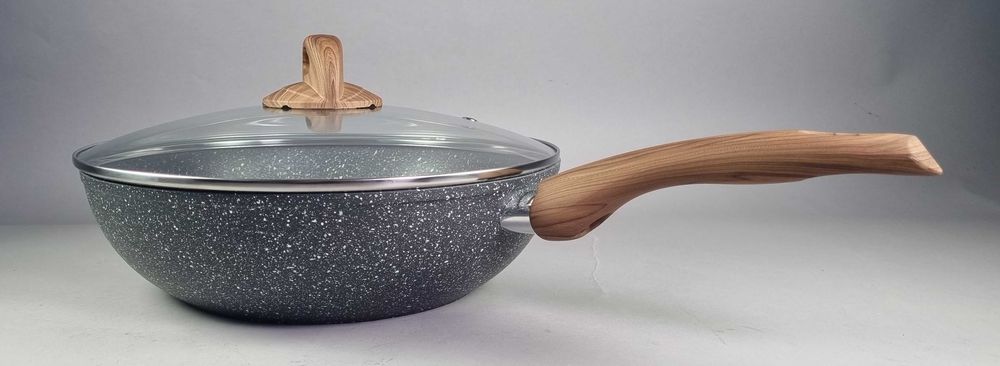 Уок тиган с капак 28см