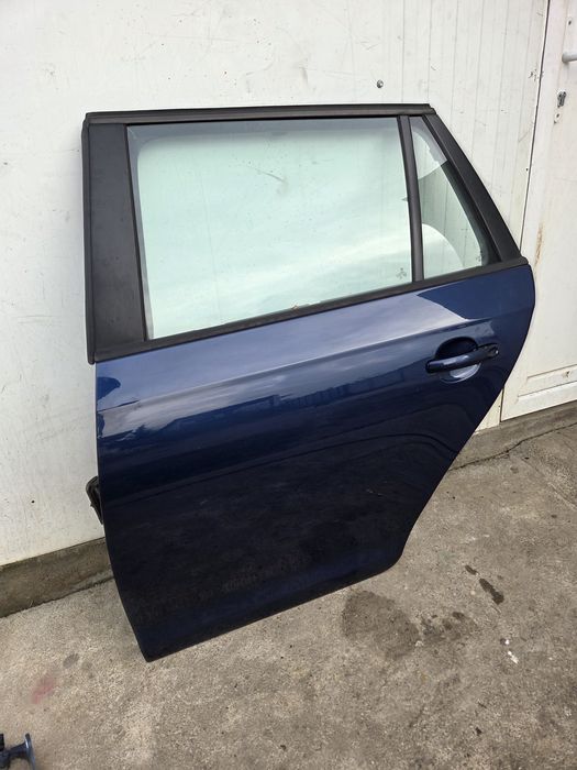 Aripa aripi Usa Usi stanga dreapta Vw Golf 6 Break cod culoare LP5W