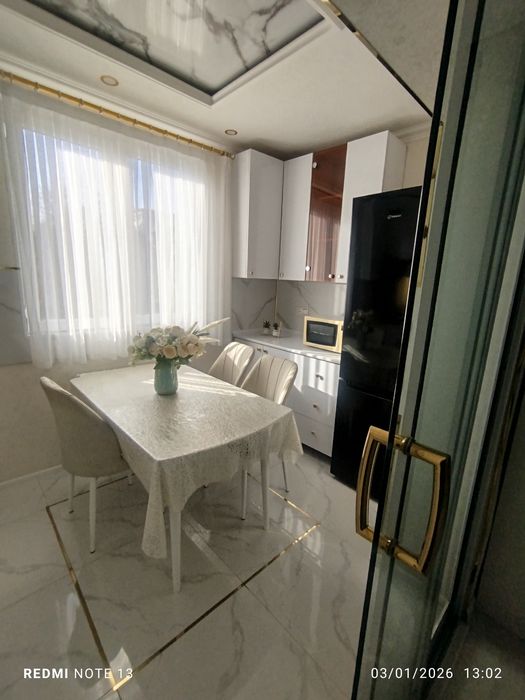 Chilonzor 1kvartlda dom sotiladi  3etaj 4etajli dom