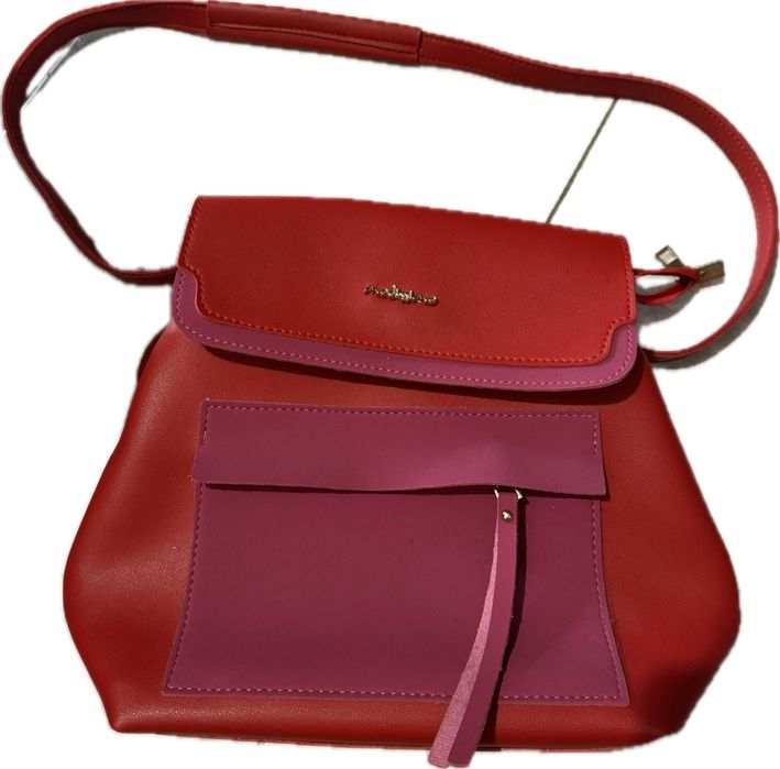 Дамска чанта - раница MODISSIMO