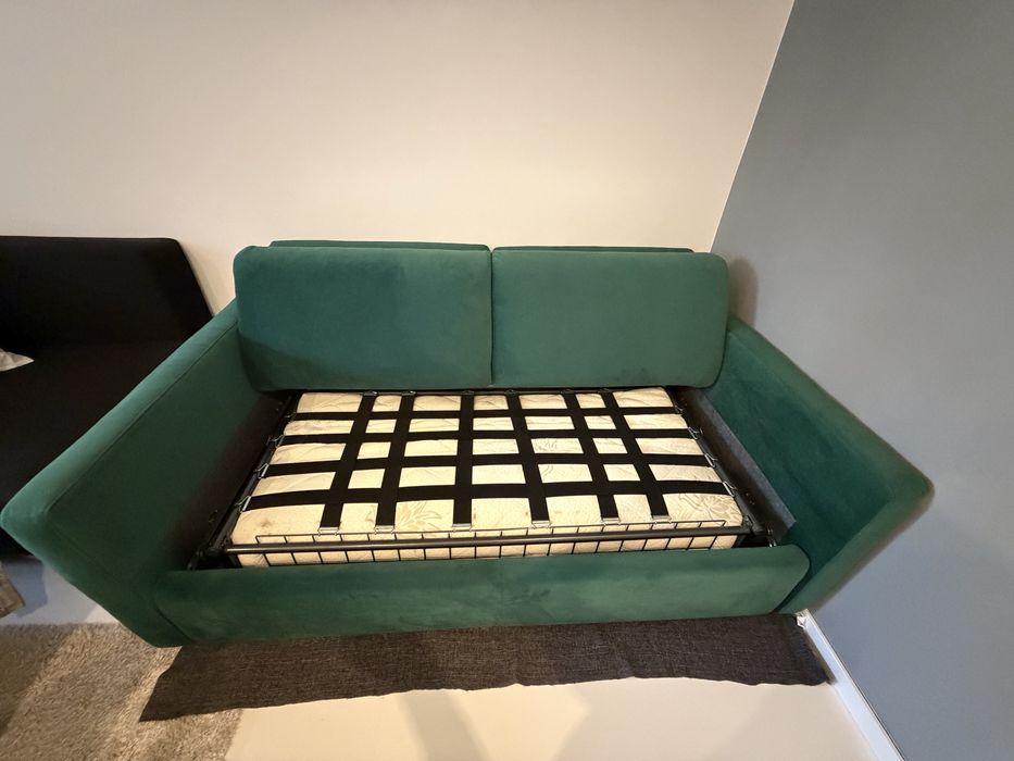 Canapea extensibilă verde