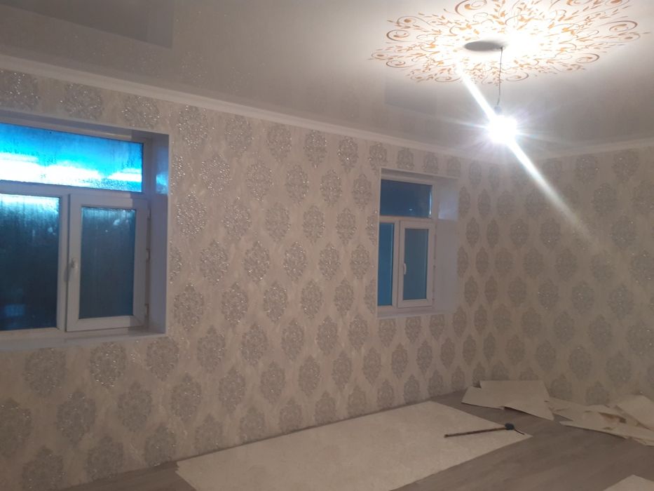 поклека обоев и гибкий мрамор.