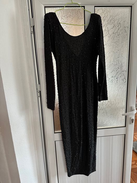 Официална  черна рокля