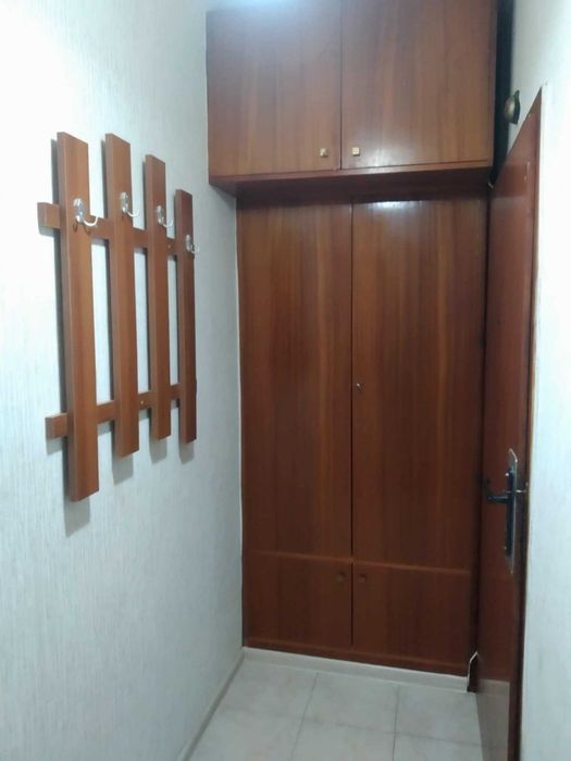 Дава се под наем Едностаен апартамент в Шумен, Център - 40 кв.м за 204 € - Снимка #3