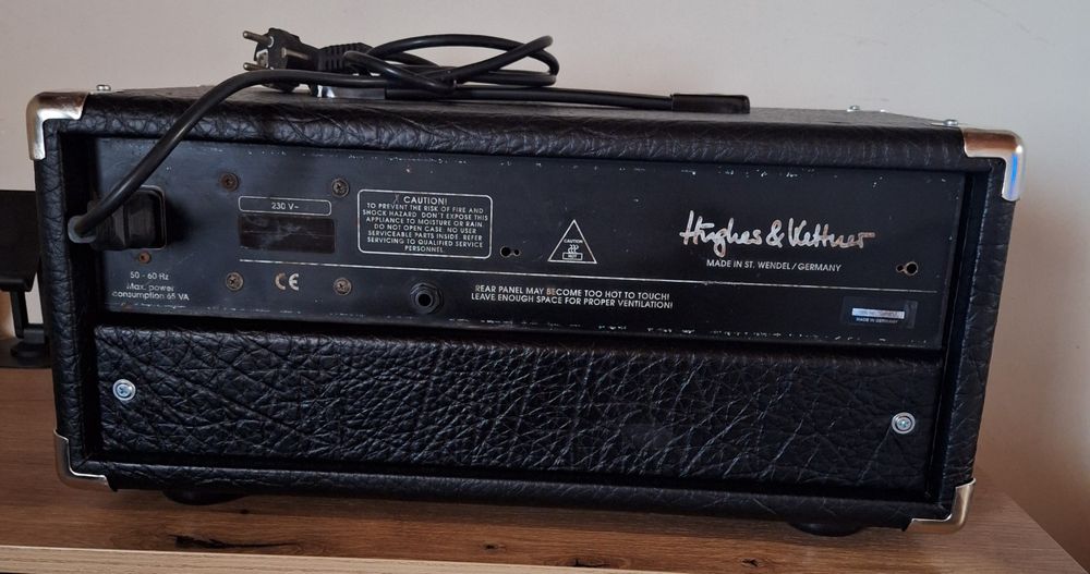 Китарен усилвател Hughes & Kettner Attax 50