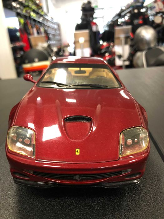 Метална колекционерска количка HOT WHEELS  FERRARI 550 MARANELLO 1:18