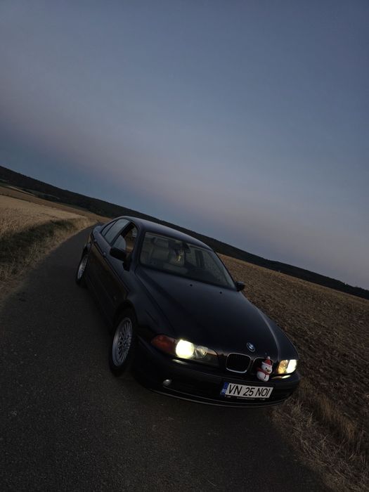 BMW E39 523i 1999 | Manual | Întreținut
