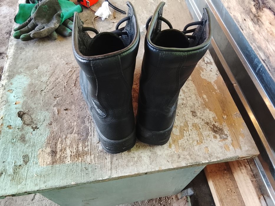Продам берцы 40 размера