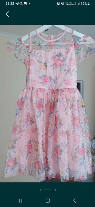 Продаю Платье Нарядное